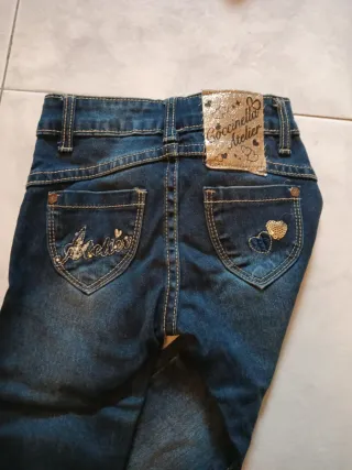 Jeans bambina con cuoricino