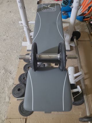 Banco para musculation y pesas.