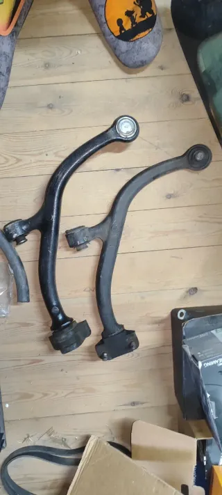 NO SE VENDE SUELTO Material Citroën Saxo 16v vts