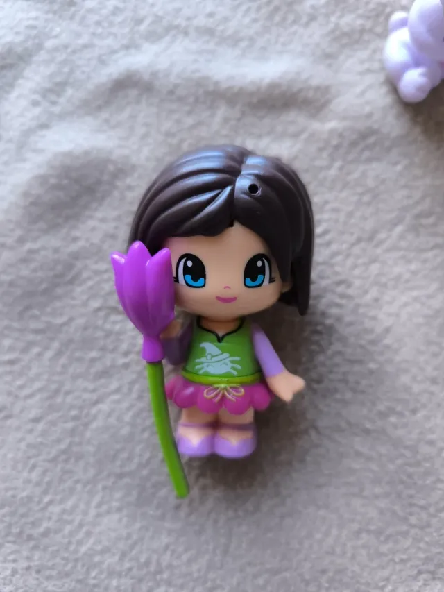 Pinypon 2 Hadas + 1 Brujita+3 mascotas+ accesorios