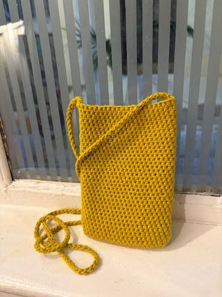 Bolso para móvil handmade de punto