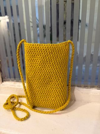 Bolso para móvil handmade de punto