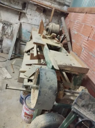 Balanza antigua de carpintería