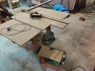 Balanza antigua de carpintería