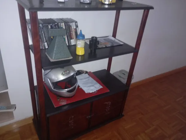 Estantería madera y metal