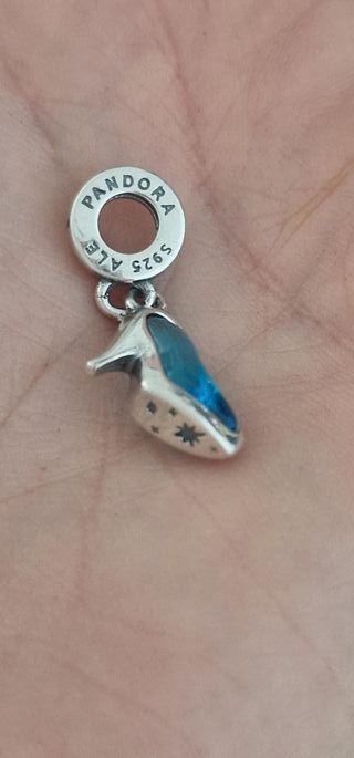 Charm zapato azul Pandora cenicienta colgante