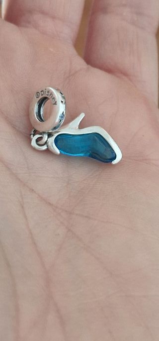 Charm zapato azul Pandora cenicienta colgante