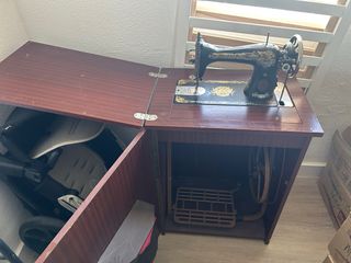 mueble de máquina de coser antigua marca singer
