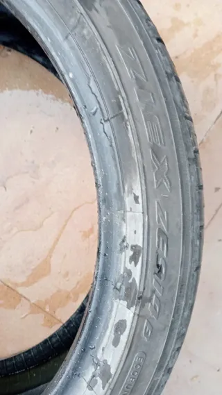 Neumático Ziex 225/40R18