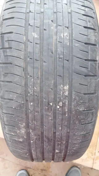 Neumático Ziex 225/40R18