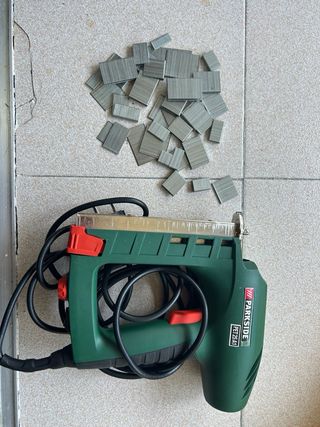 Grapadora Parkside PET 25 A1 + Grapas