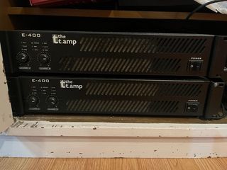 Mesa de mezclas, ecualizador y amplificador