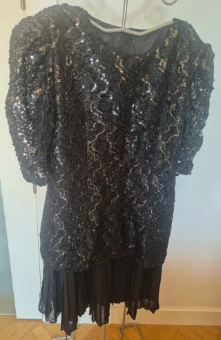 Vestido de fiesta negro  de lentejuelas