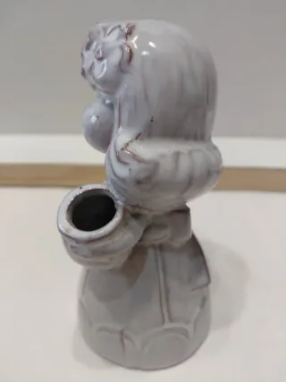 Statuetta bambina in ceramica