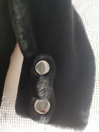 Abrigo 3/4 piel Moutón Talla 46 Negro