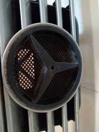 CALANDRA DELANTERA MERCEDES VITO W638 GRIS PLATA