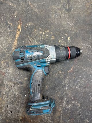 Taladro percutor Makita combinado