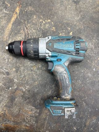 Taladro percutor Makita combinado