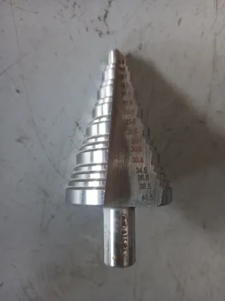 Blue Master broca escalonada