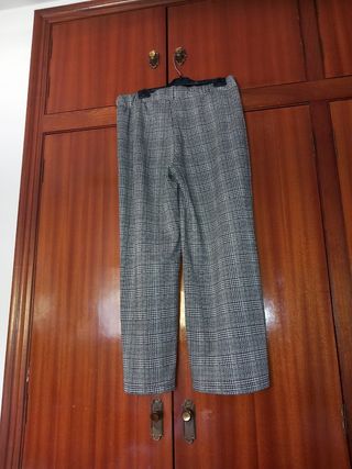 Pantalón de cuadros negro y blanco