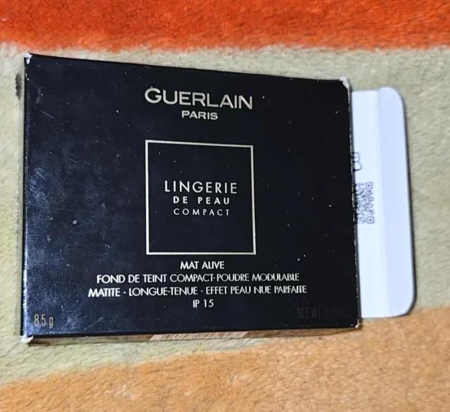 Guerlain Lingerie de Peau Compact