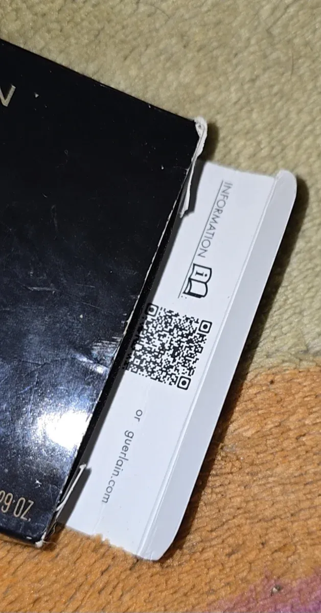 Guerlain Lingerie de Peau Compact