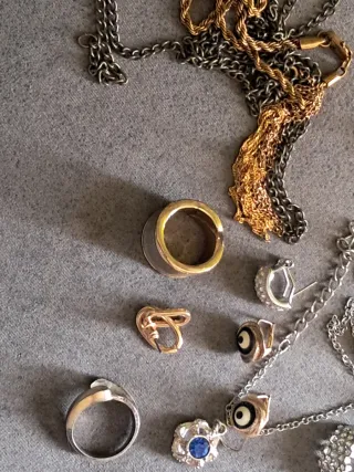 Lote de bisutería variada