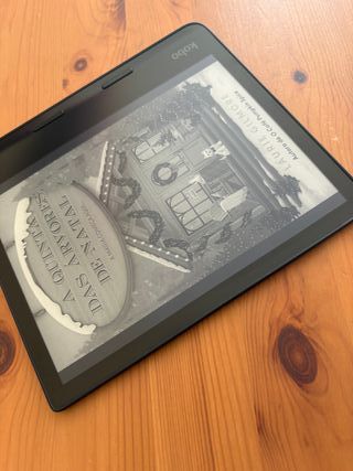 Kobo Sage + Capa Carregamento + Caneta