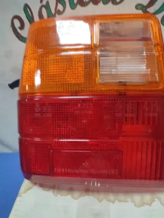 Tulipa trasera izquierda Fiat Uno