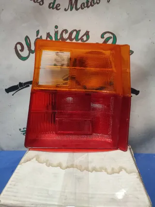 Tulipa trasera izquierda Fiat Uno