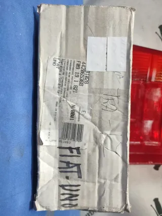 Tulipa trasera izquierda Fiat Uno