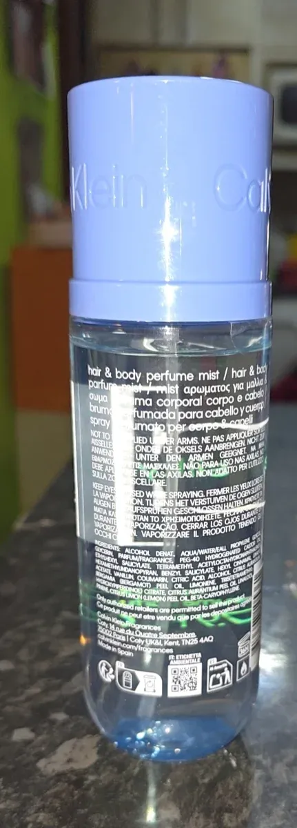 Calvin Klein Silky Coconut Hair & Body Mist