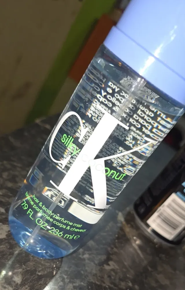 Calvin Klein Silky Coconut Hair & Body Mist