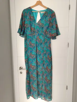 Vestido Hug and Clau estampado paisley