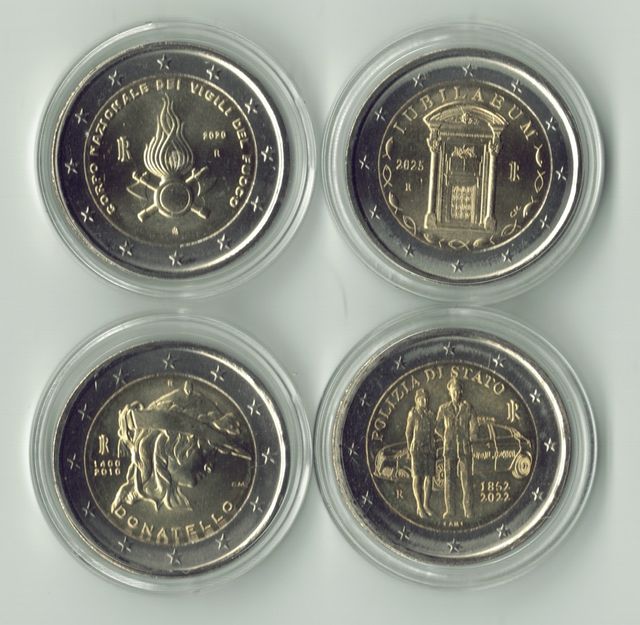 Lote de 21 moedas comemorativas de 2 euros da Itália. UNC