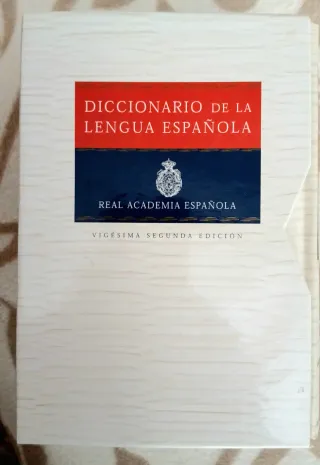Diccionario en dos tomos tamaño bolsillo