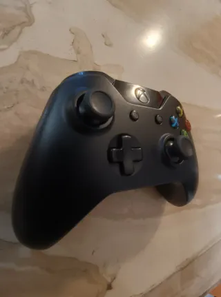 Controller Xbox One Nero