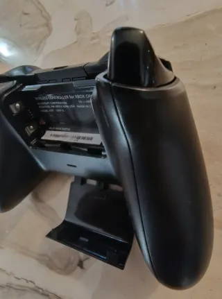 Controller Xbox One Nero