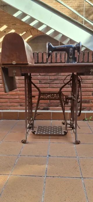 Máquina de coser Sigma antigua