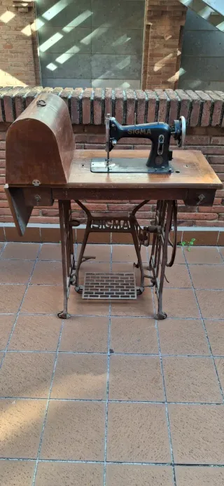 Máquina de coser Sigma antigua