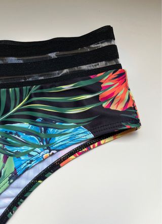 Bikini estampado tropical