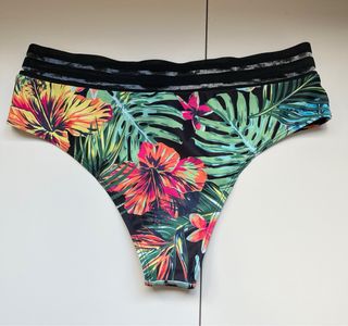 Bikini estampado tropical