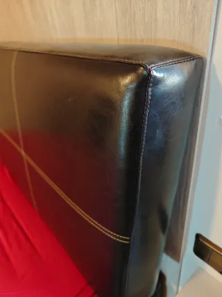 Cabezal de cama polipiel marrón oscuro