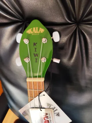 Kala KA-KIWI Ukelele Soprano Kiwi