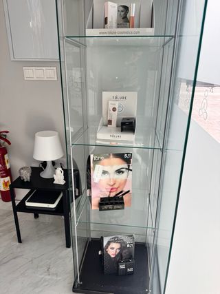 Vitrina expositora cerrada