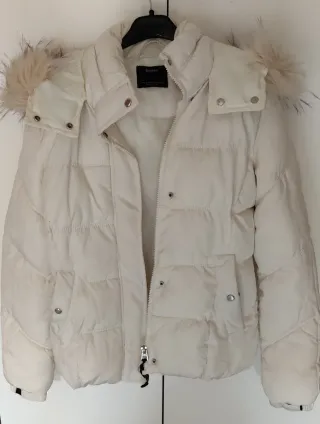 Cazadora Bershka acolchada mujer