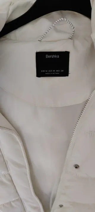 Cazadora Bershka acolchada mujer