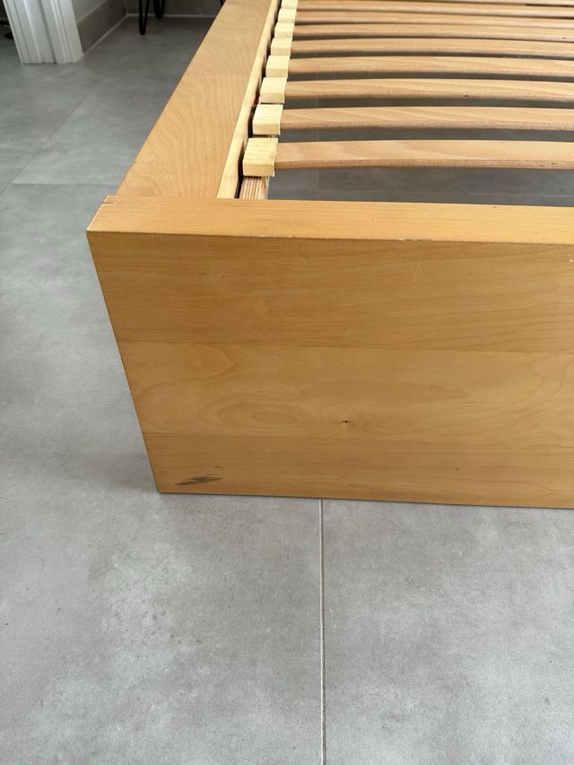 Struttura letto Ikea 140x200cm