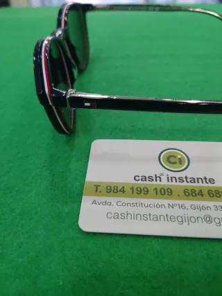 Gafas de sol Tommy Hilfiger 2268 negras