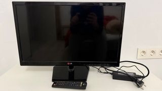 Televisión SmartTV LG 24 Negra